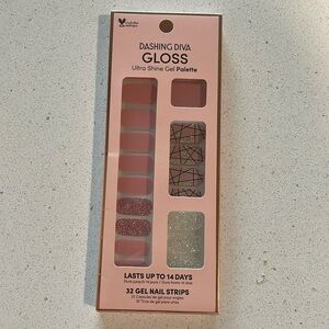 **MOVING SALE EVERYTHING MUST GO WILL ACCEPT MOST OFFERS** Dashing Diva Nails